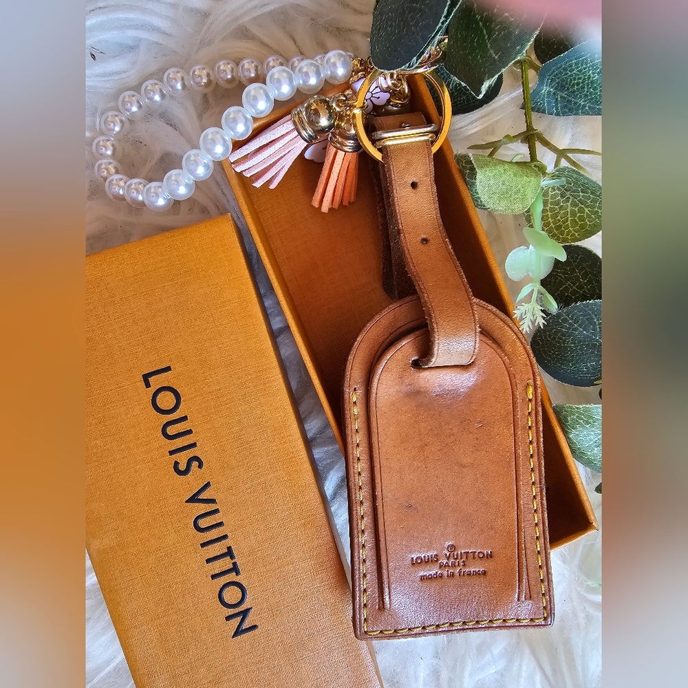 Louis Vuitton LUGGAGE tag - Picture 5 of 8